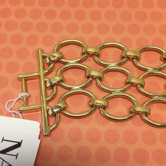 Napier Gold Chain Link Bracelet - Picture 2 of 4